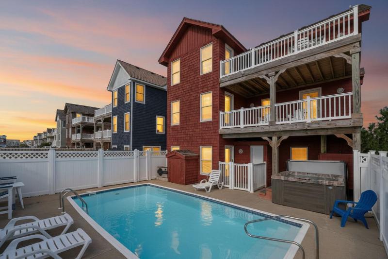 Carolina Dreamin' - Nags Head Private Beach Access w/Parking Passes Pool Hot Tub Pool Table Pets OK - image 1