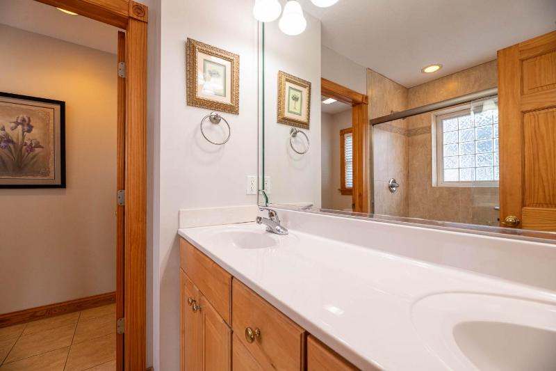 Carolina Dreamin' - Nags Head Private Beach Access w/Parking Passes Pool Hot Tub Pool Table Pets OK - image 26