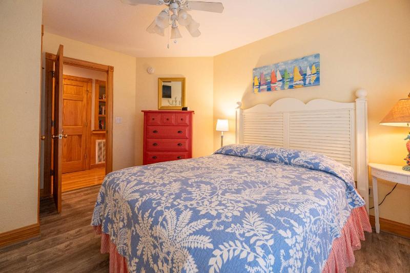 Carolina Dreamin' - Nags Head Private Beach Access w/Parking Passes Pool Hot Tub Pool Table Pets OK - image 46