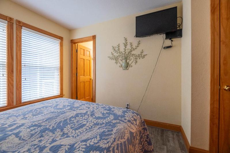 Carolina Dreamin' - Nags Head Private Beach Access w/Parking Passes Pool Hot Tub Pool Table Pets OK - image 31