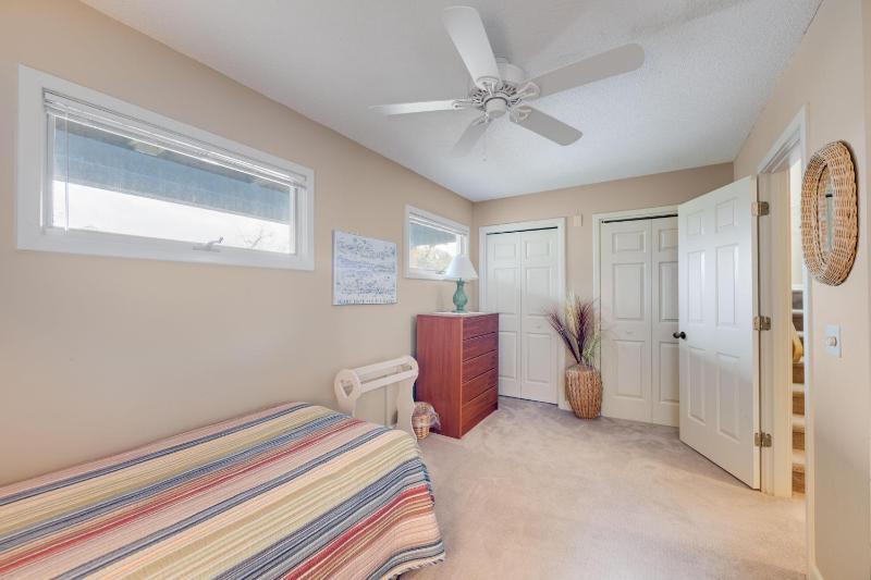Marsh Tide Retreat - image 19