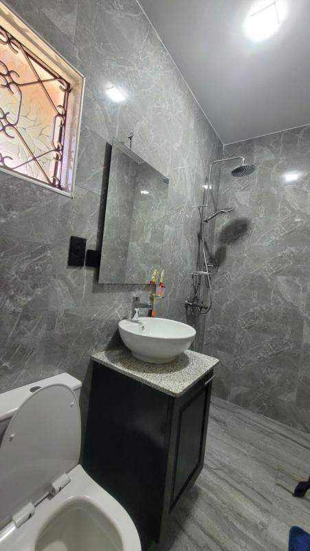 Ashe Oleng House - image 4