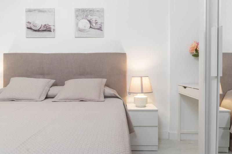 Nice Bungalow with Two Bedrooms - image 8