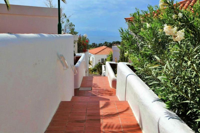 Nice Bungalow with Two Bedrooms - image 32