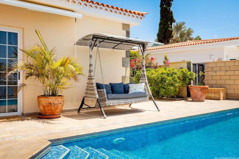 Villa with views and heated pool - image 7