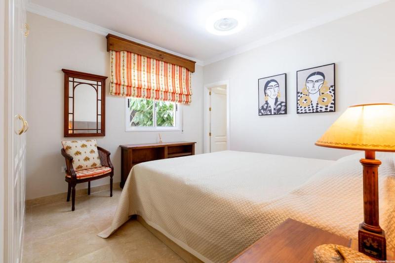 Villa with views and heated pool - image 43