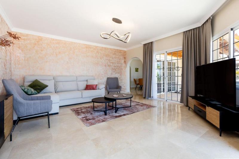 Villa with views and heated pool - image 25