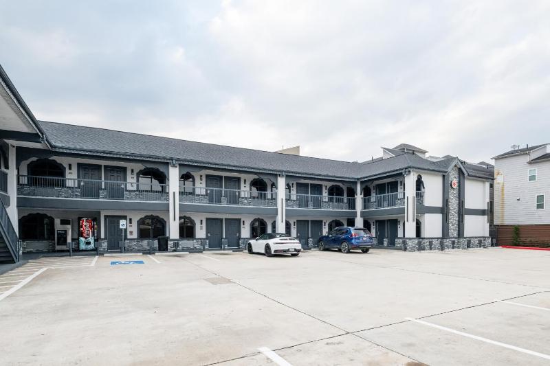 Downtowner Inns - Houston (Hamilton St.) - image 25