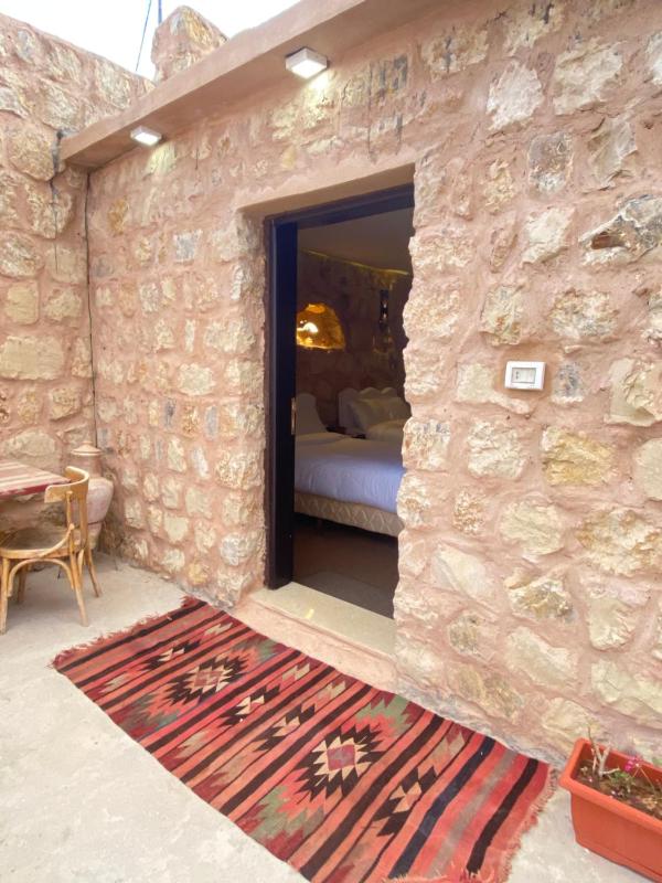 Petra Gateway Guest Room - image 12