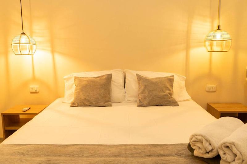 Apto Moneda 5 Colonial Charm Jacuzzi in the Heart of Cartagena - image 13