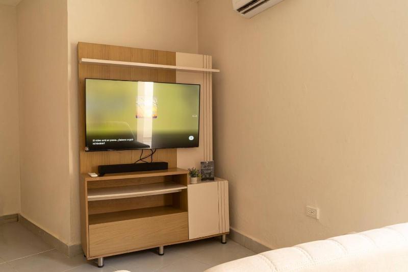 Apto Moneda 5 Colonial Charm Jacuzzi in the Heart of Cartagena - image 8