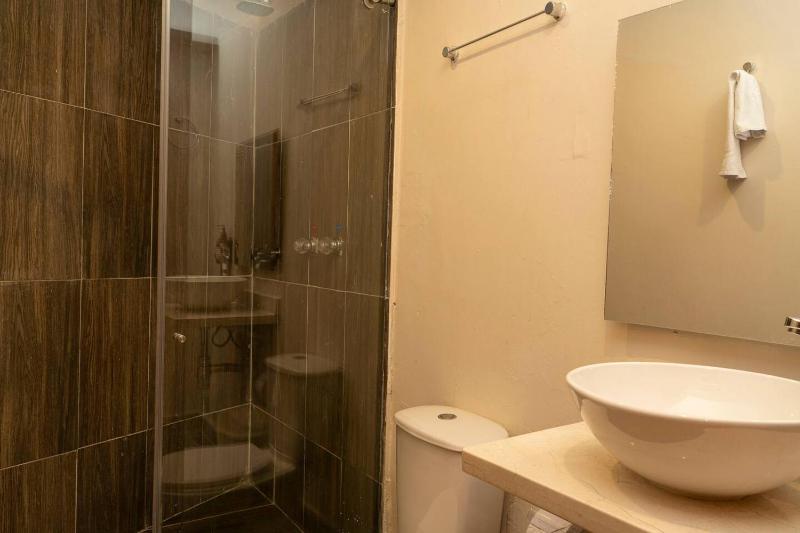 Apto Moneda 5 Colonial Charm Jacuzzi in the Heart of Cartagena - image 6