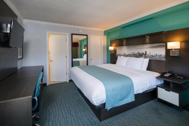 Symphony Inn - image 6
