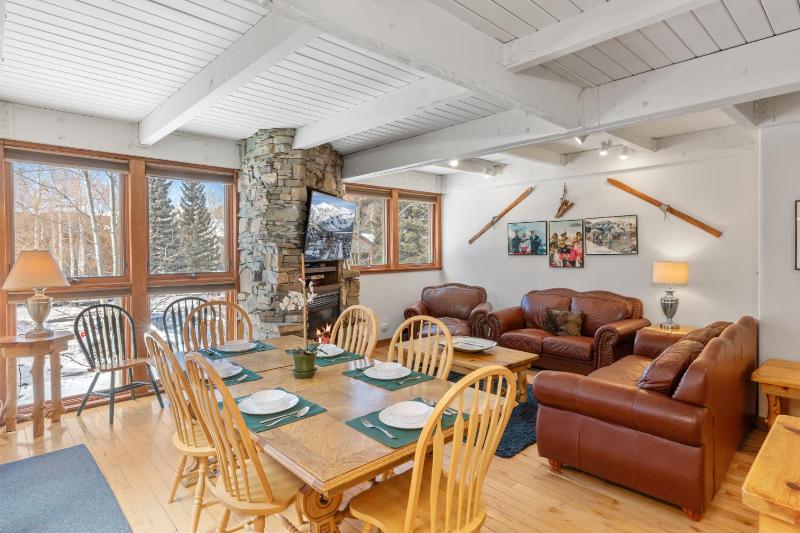 Town Trail Retreat Patio Lift 7 Hot Tubs 3Br 2Ba Sleeps 8 - image 9