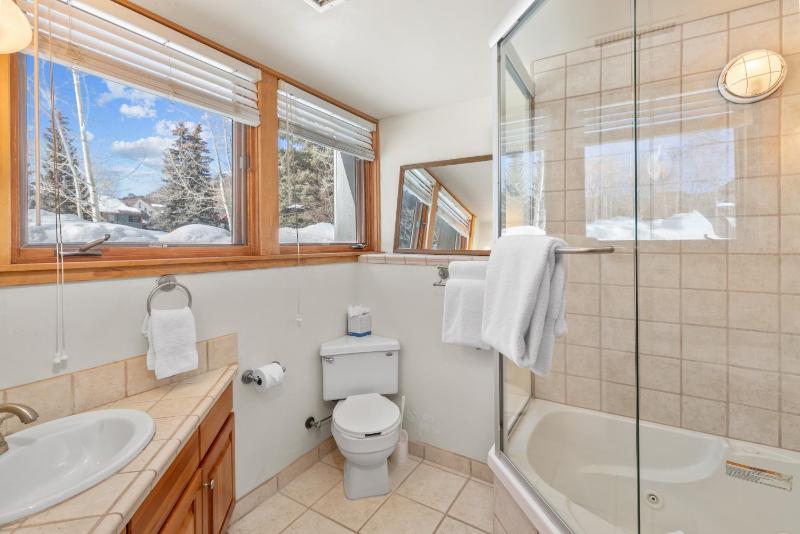 Town Trail Retreat Patio Lift 7 Hot Tubs 3Br 2Ba Sleeps 8 - image 13