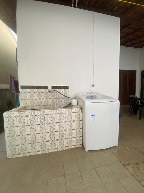 Casa da Vila charmosa e espaçosa fica a 150 metros da praia das castanheiras - image 42