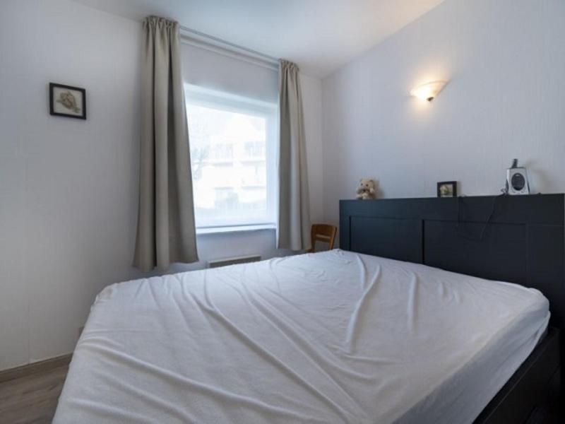 Cozy nook near the sandy shore - image 14