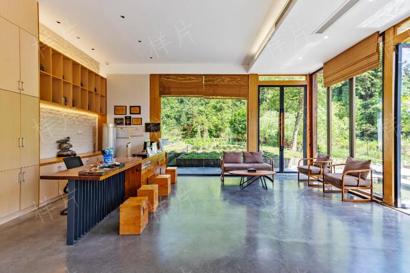 Floating Peaks Retreat-English Services-Near the Zhangjiajie National Forest Perk - image 29