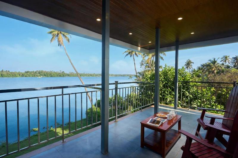 Akanta Cherai Beach Resort - image 1