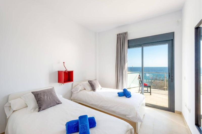 Villa Ladera Sol by Villa Plus - image 12