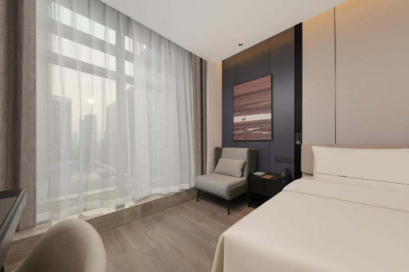 Atour Hotel Tonghui North Road Qianjiang Century City - image 9