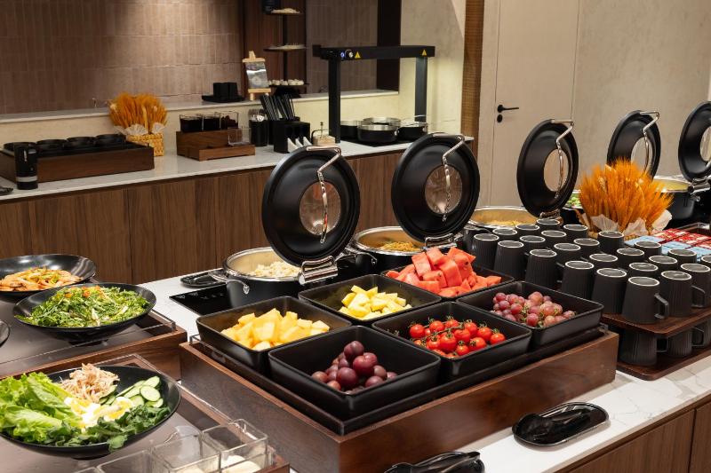 Atour Hotel Tonghui North Road Qianjiang Century City - image 11