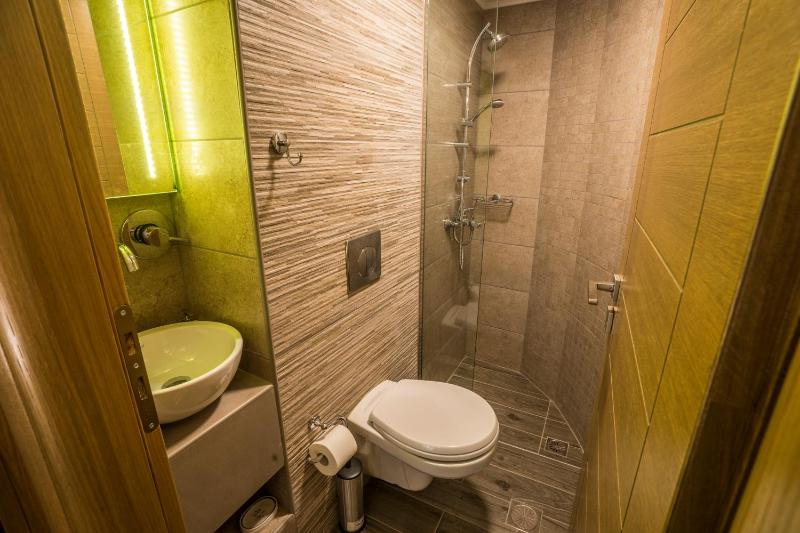 Small Double Room with Balcony image 2