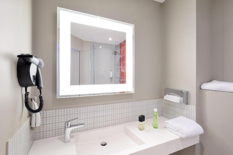 Ibis Styles Lille Centre Grand Place Hotel - image 25
