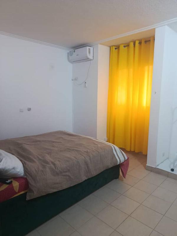 Chambre aménagée dans un hôtel - image 8