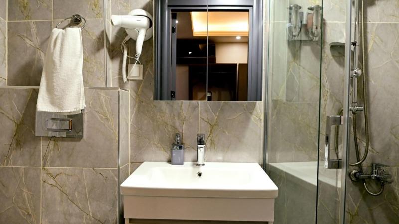 Lizbonia Suit Otel - image 4