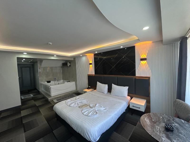 Lizbonia Suit Otel - image 1
