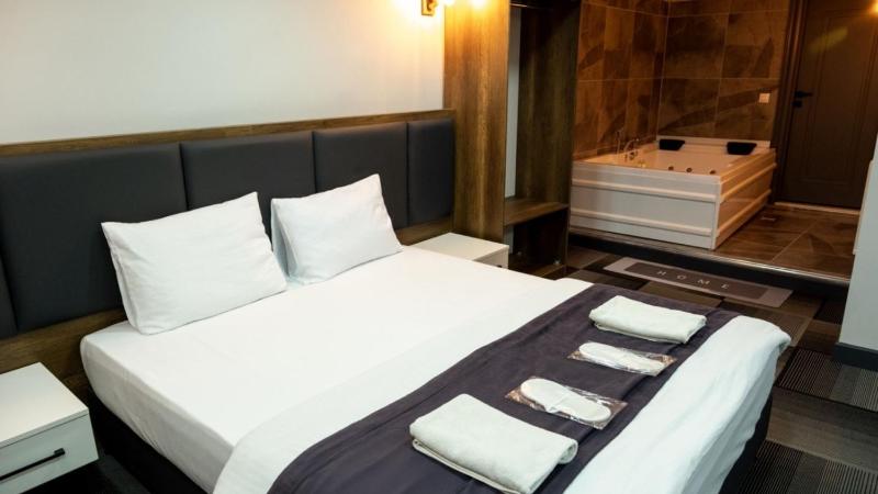 Lizbonia Suit Otel - image 14