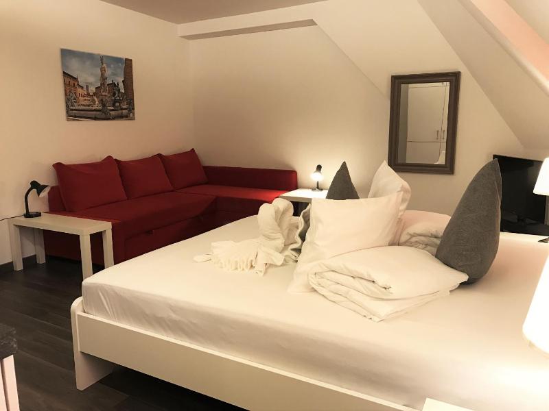 INSIDE Five Hotel - image 6