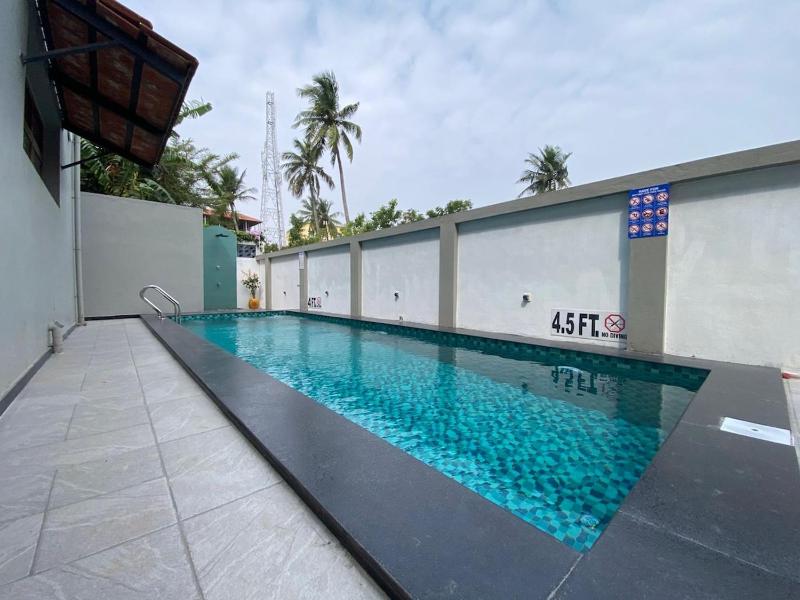 Desert Beach House with swimming pool - image 11