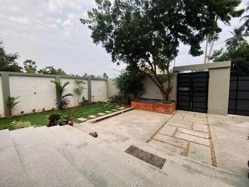 Desert Beach House with swimming pool - image 24
