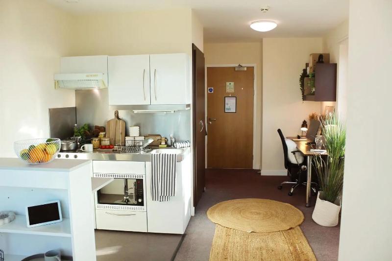 Studios at St George's Tower in Leicester - image 16
