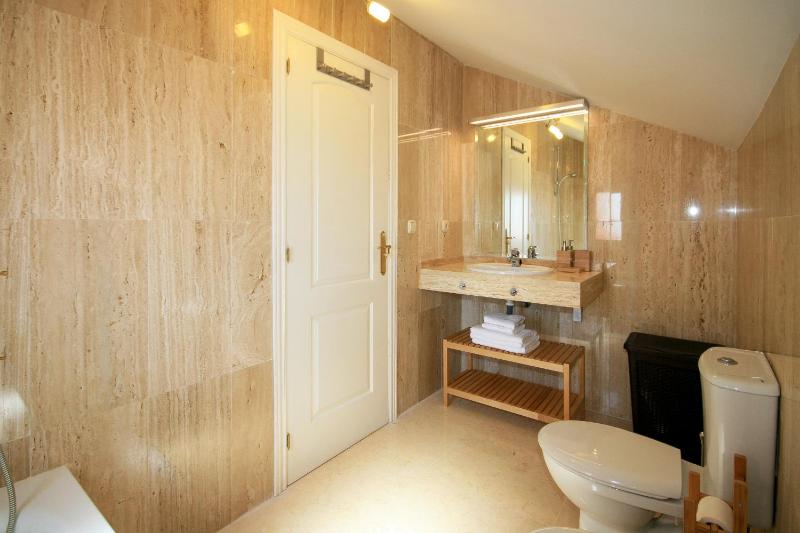 Stylish Duplex Penthouse Los Lagos de Santa Maria - image 6