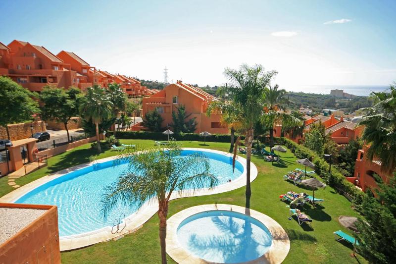 Stylish Duplex Penthouse Los Lagos de Santa Maria - image 22
