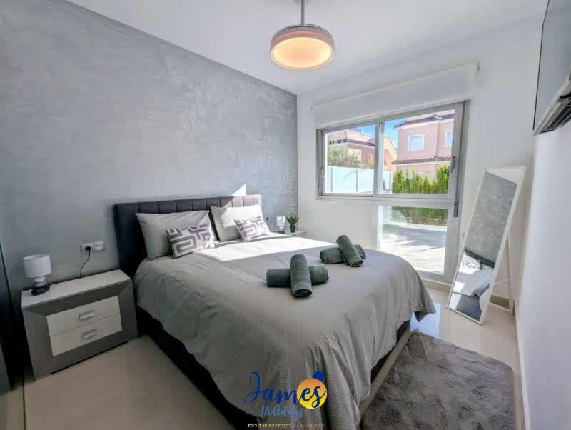 Punta Prima Family Apartment with Pool PP33 - image 26