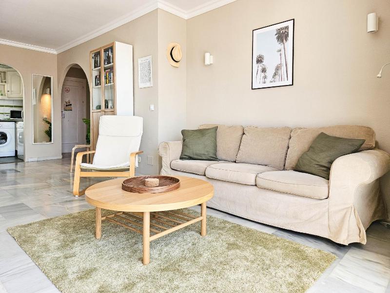 2 bedroom apt in La Cala de Mijas 100m from Beach - image 8