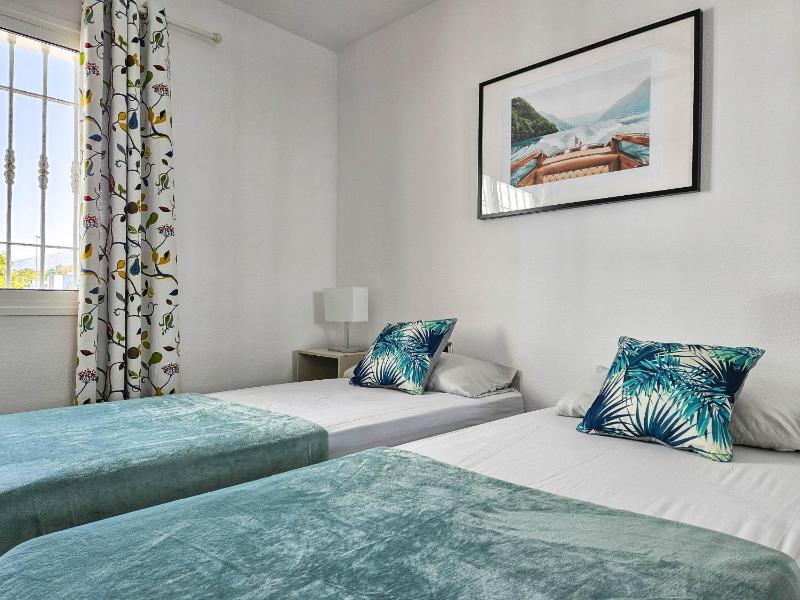 2 bedroom apt in La Cala de Mijas 100m from Beach - image 24