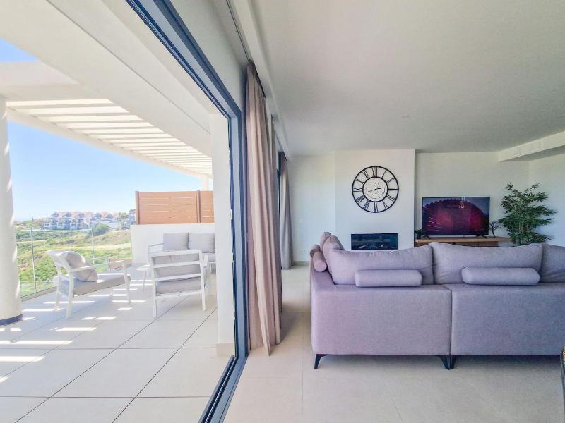 Modern 2 bedroom apartment in One Heights La Cala - image 41