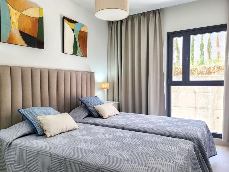 Modern 2 bedroom apartment in One Heights La Cala - image 35