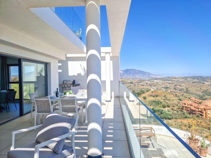 Modern 2 bedroom apartment in One Heights La Cala - image 37