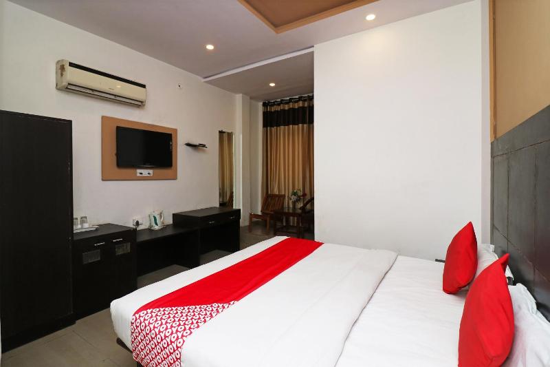 Super Hotel O by OYO Surya Continental - image 1