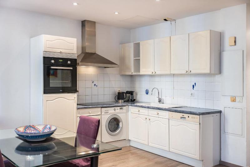 Cozystay 1802 One bedroom in the Heart of Cannes - image 10