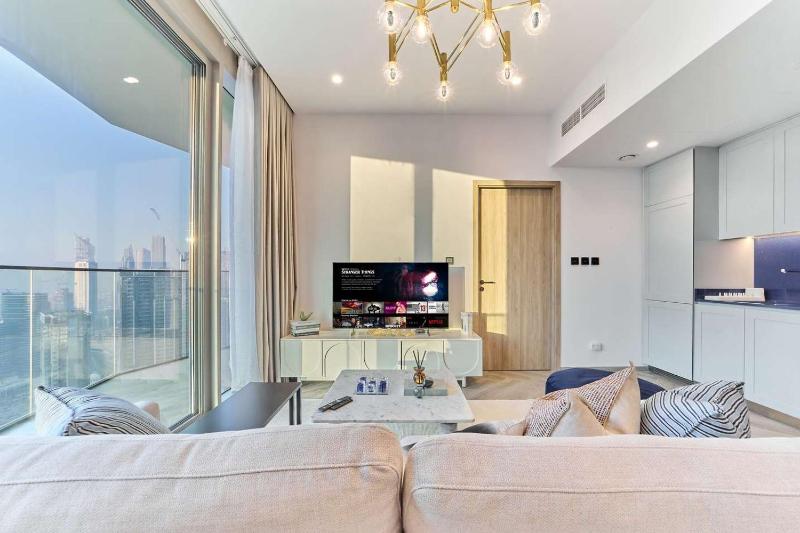 High Floor 1BR Burj View Apartment by fam Living - image 9