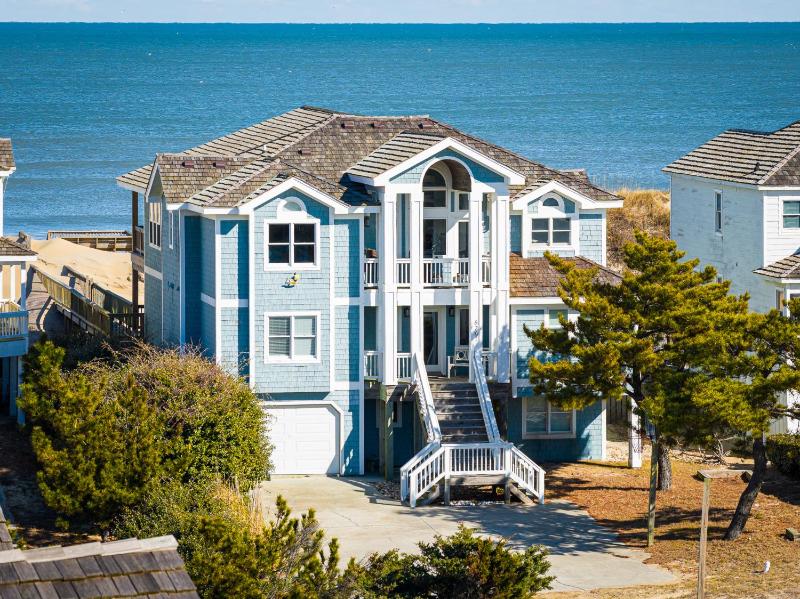 NautiGal - Village at Nags Head Luxury Oceanfront Pool Hot Tub Elevator Pets OK Putting Green - image 1