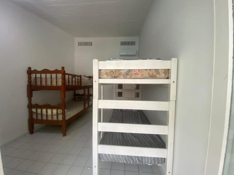 Mansão no Canto do Tortuga - Ampla Piscina e Jardim à poucos passos do Mar - image 6