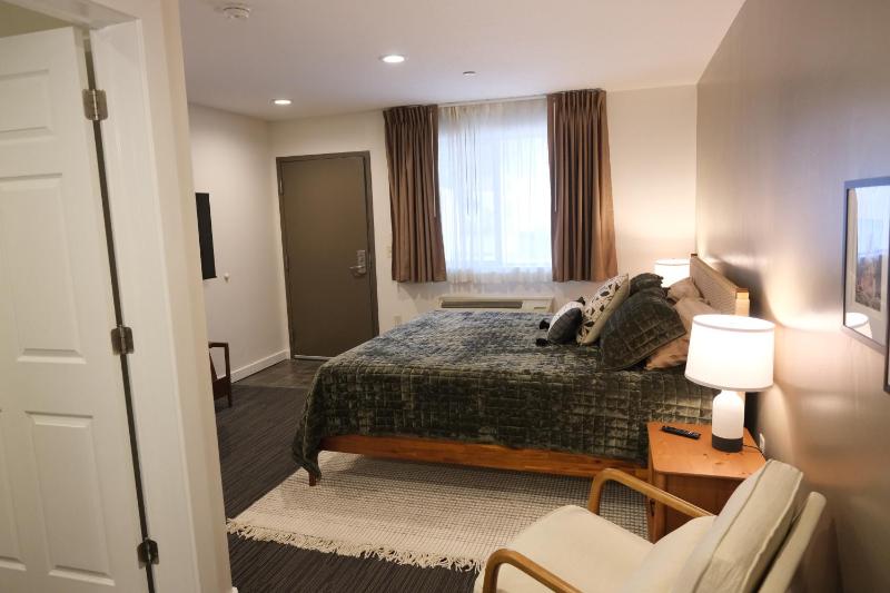 Jackrabbit Short-Term Rentals - image 16